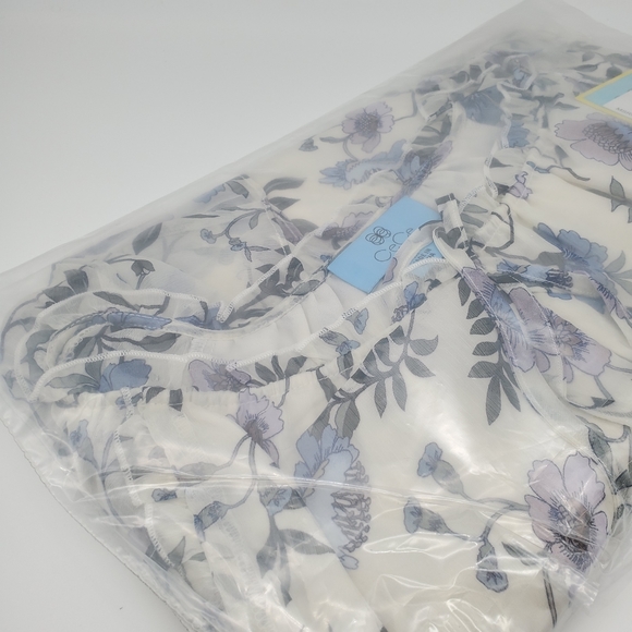 CeCe Bloomsbury Chiffon Ruffled Blouse, Plus 1X - Picture 6 of 6